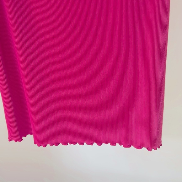 Ann Taylor Size Medium Raspberry Camisole - Picture 7 of 7